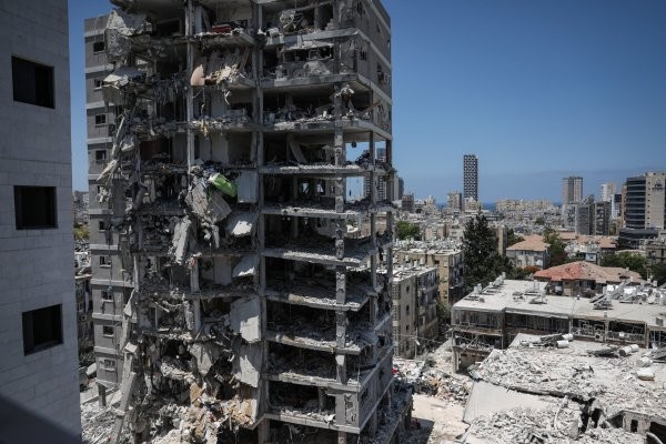 Escalada del conflicto entre Israel e Irán: nuevos ataques con misiles y daños en infraestructura clave