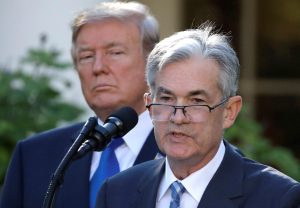 Trump intensifica su crítica a la Reserva Federal y lanza insultos a Jerome Powell