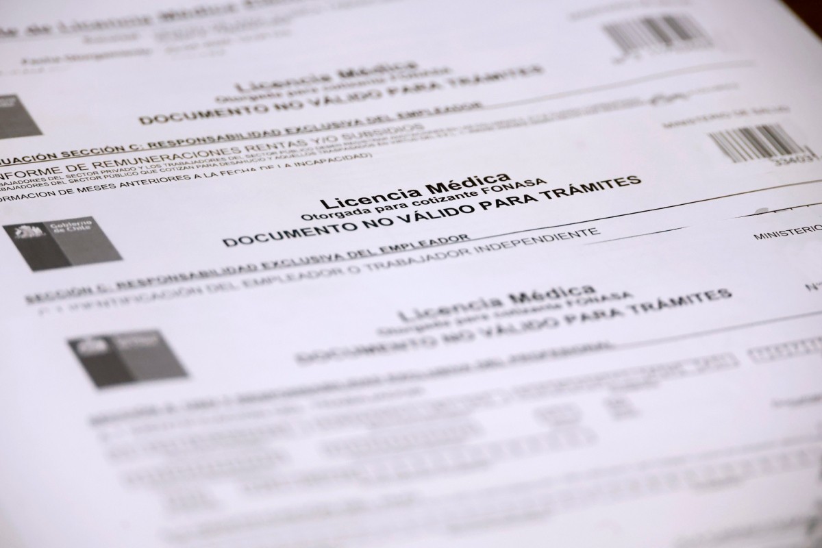 Senadores proponen endurecer sanciones para funcionarios que usen licencias médicas fraudulentas
