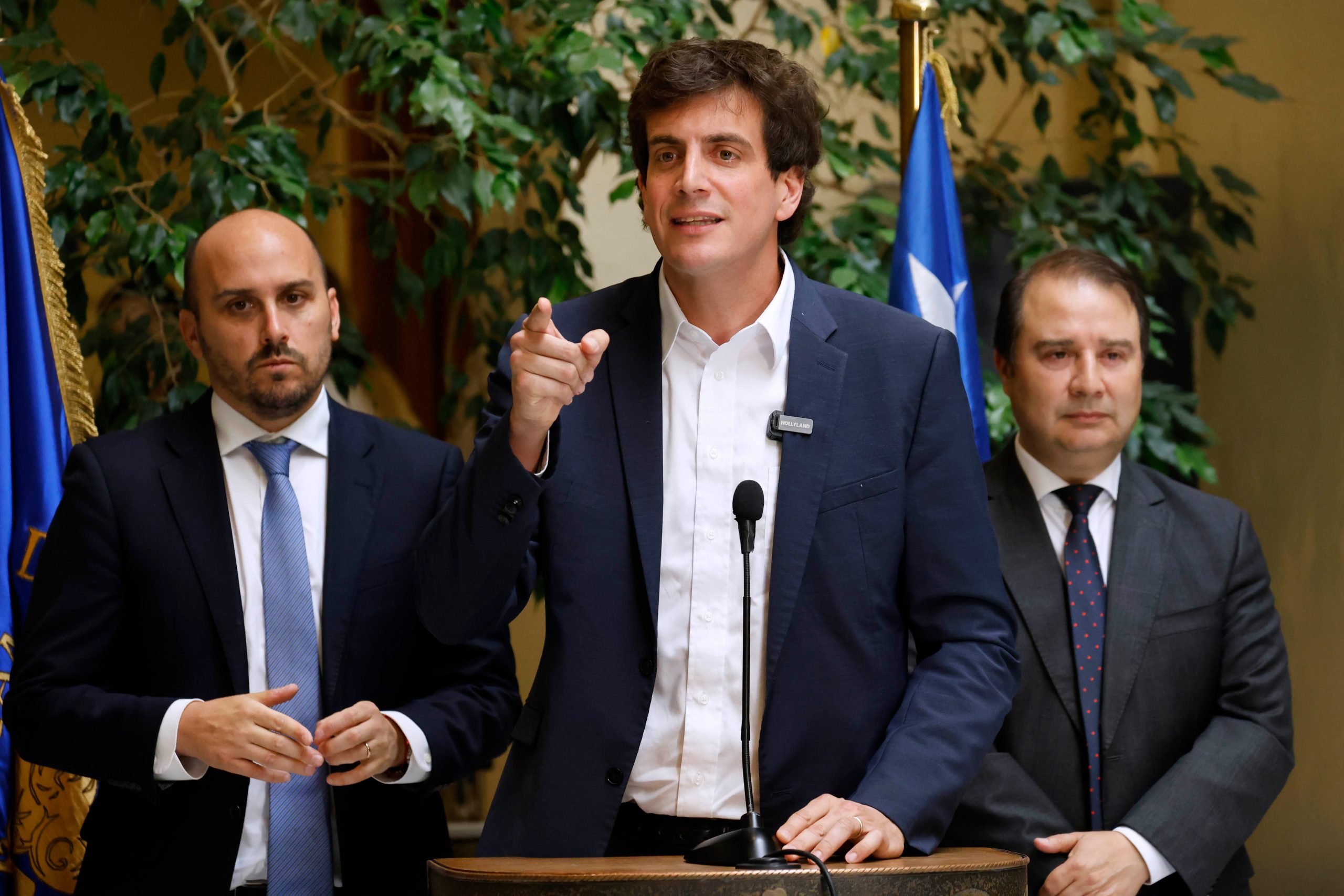 Creciente presión política por aumentos en contribuciones: parlamentarios exigen respuestas y reformas