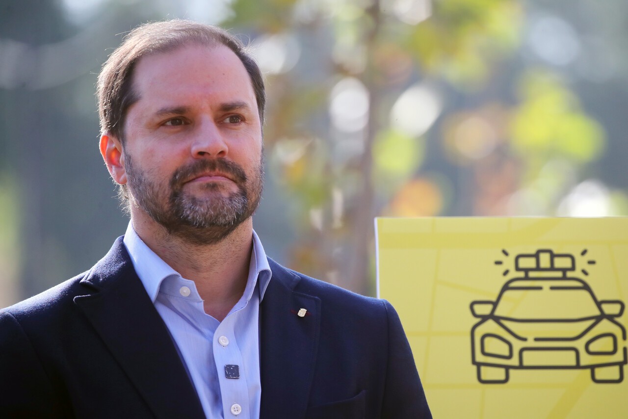 Alcalde de Providencia exige agilizar reparaciones en puente Lo Saldes ante congestión vehicular