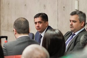 Defensa de Antonio Guzmán presenta informe que cuestiona la validez de la querella del SII en caso Primus