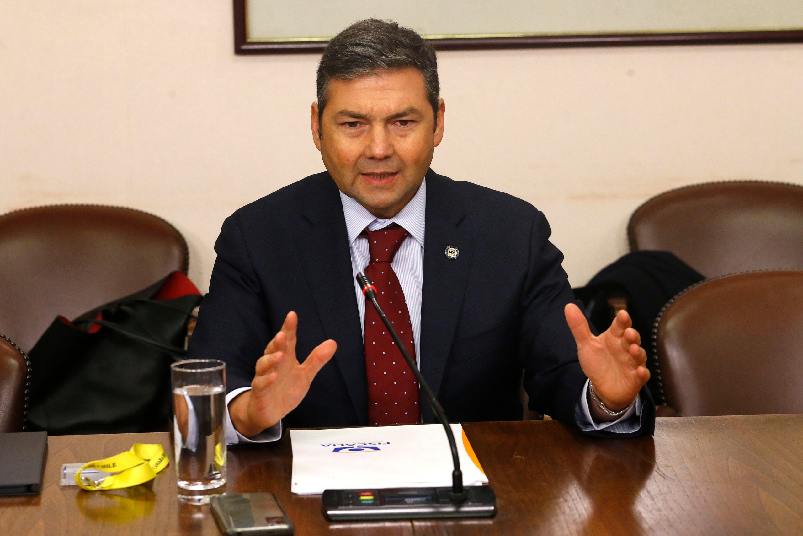 Fiscalía avanza en investigación por licencias médicas fraudulentas con millonario fraude a Fonasa