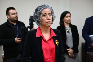 Gobierno remueve a la superintendente de Seguridad Social tras crisis en licencias médicas