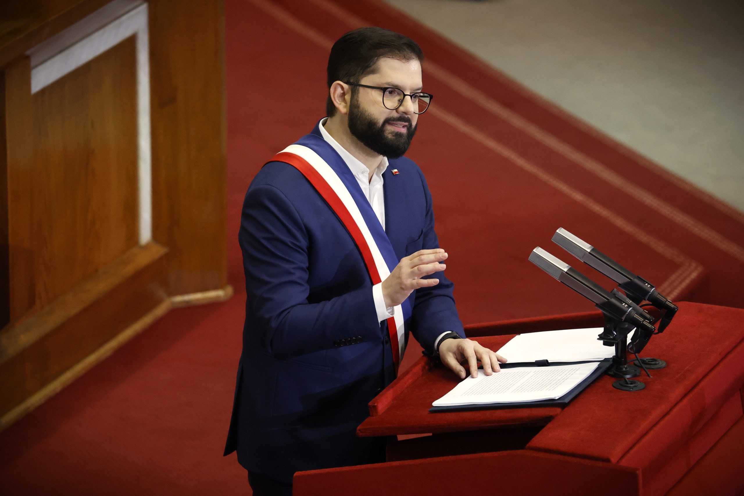 Boric presenta iniciativa para reconocer constitucionalmente a los pueblos originarios en Chile