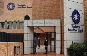 Estado de salud de senador colombiano herido en atentado muestra signos de mejoría neurológica