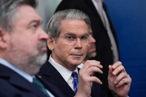 El G7 acuerda eximir a multinacionales estadounidenses del impuesto mínimo global del 15%