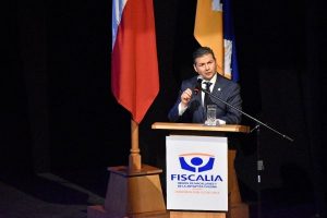 Fiscalía enfrenta una compleja investigación sobre licencias médicas sin intención de criminalizar a funcionarios públicos