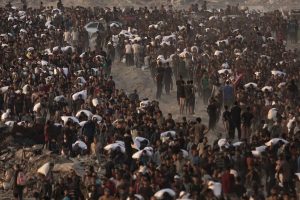 Netanyahu exige un plan urgente para controlar la distribución de ayuda en Gaza ante dominio de Hamás