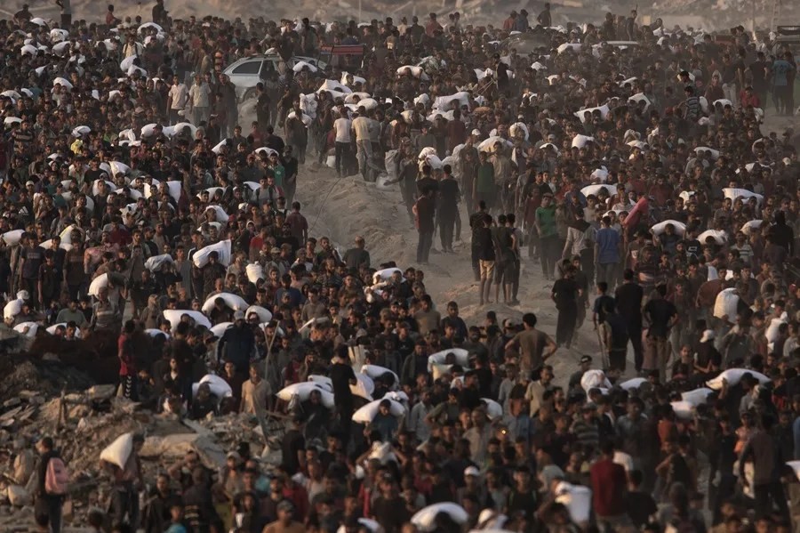 Netanyahu exige un plan urgente para controlar la distribución de ayuda en Gaza ante dominio de Hamás