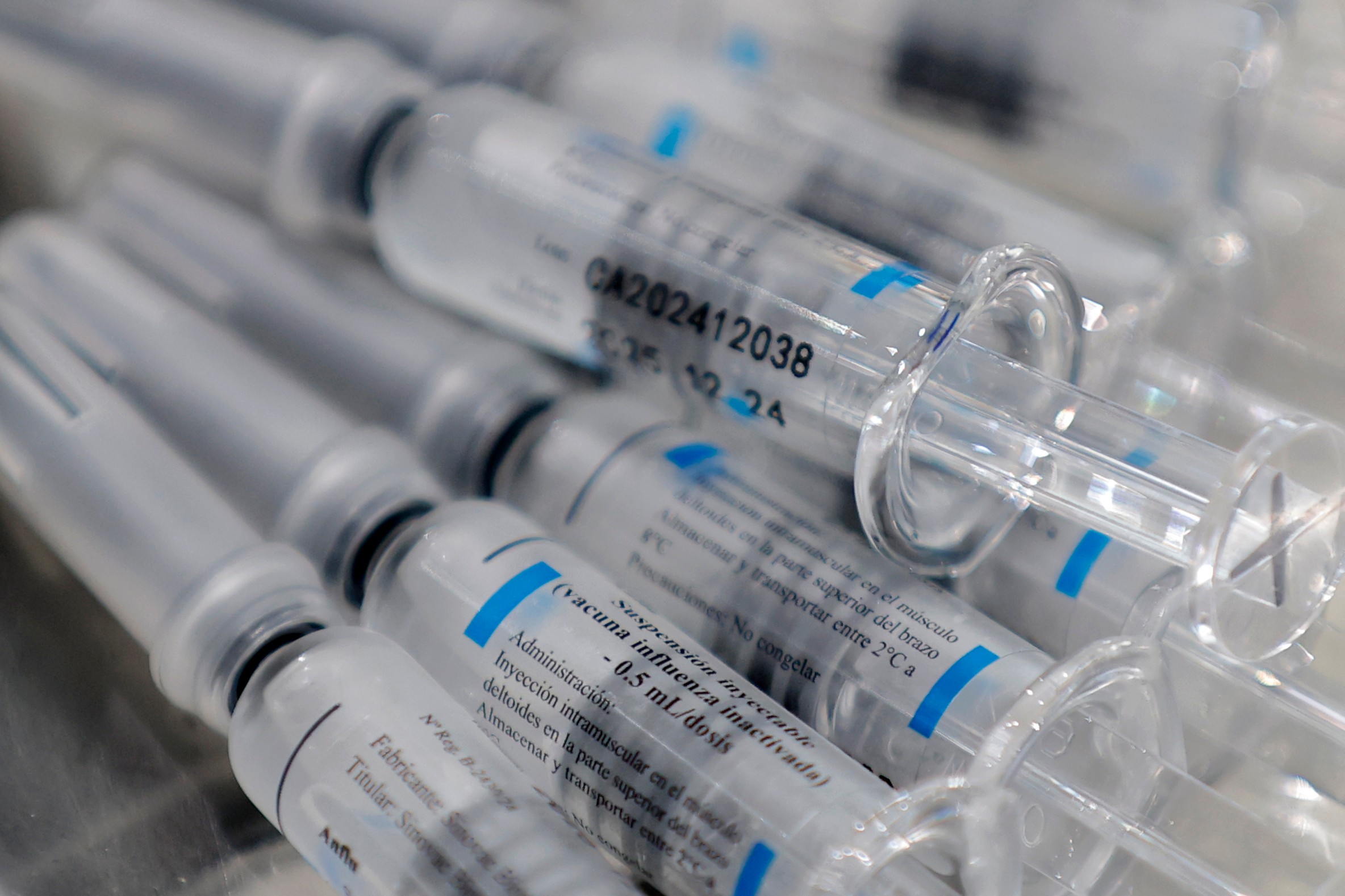 Más de 5 millones de vacunas vencidas entre 2021 y 2024 generan críticas y llamados a investigar en el Congreso