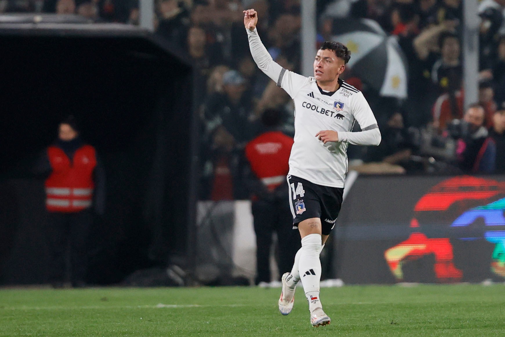 Colo Colo busca revertir su mal inicio y apunta a la cima en el crucial duelo contra Iquique