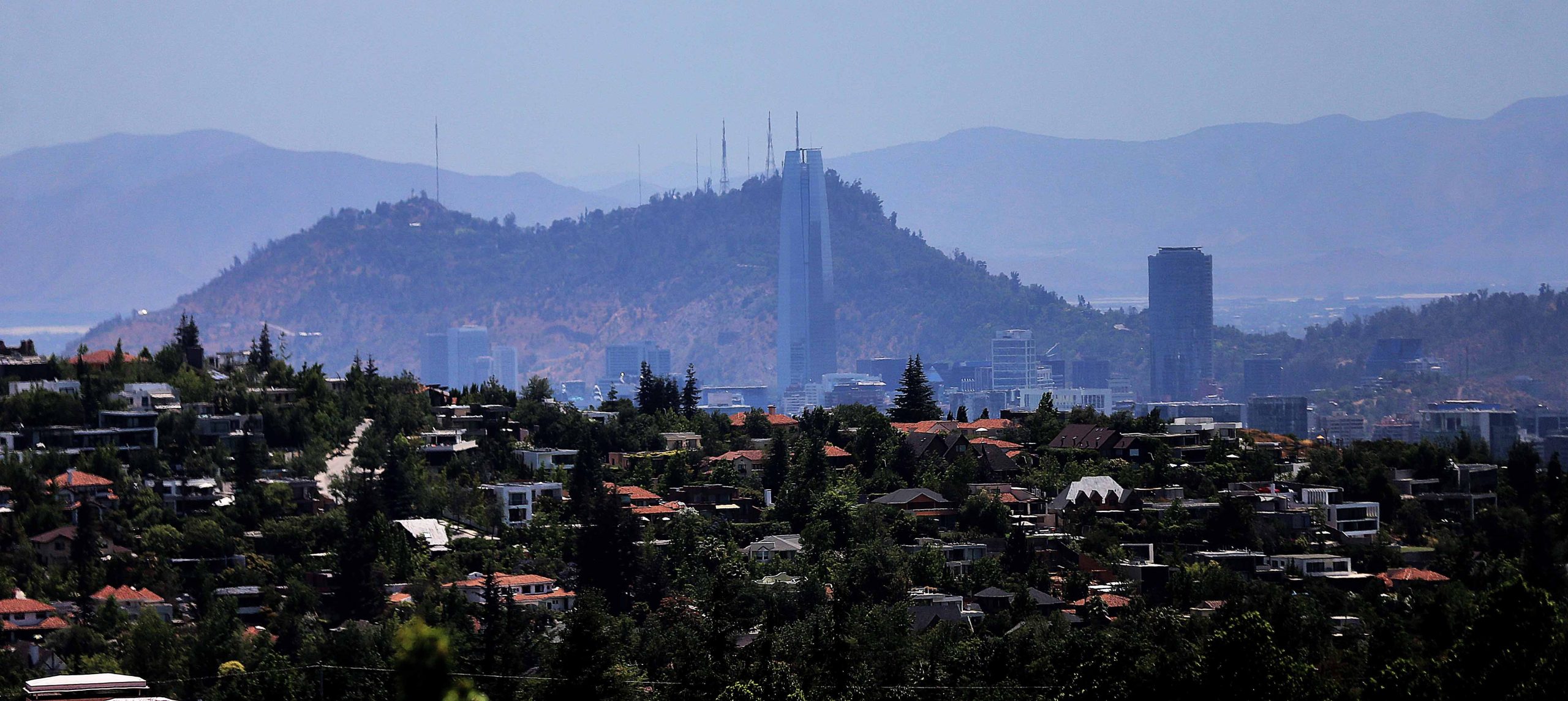Análisis comparativo del impuesto territorial en países de la OCDE y Sudamérica