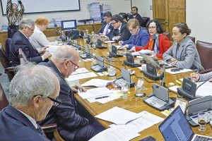 Impacto de la tensión en Medio Oriente genera incertidumbre en las proyecciones económicas del Banco Central de Chile