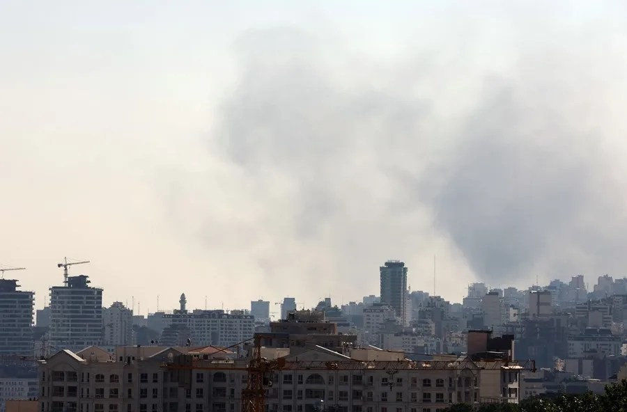 Tensión en Medio Oriente: Ataques israelíes en Irán dejan múltiples víctimas y aumentan la escalada bélica