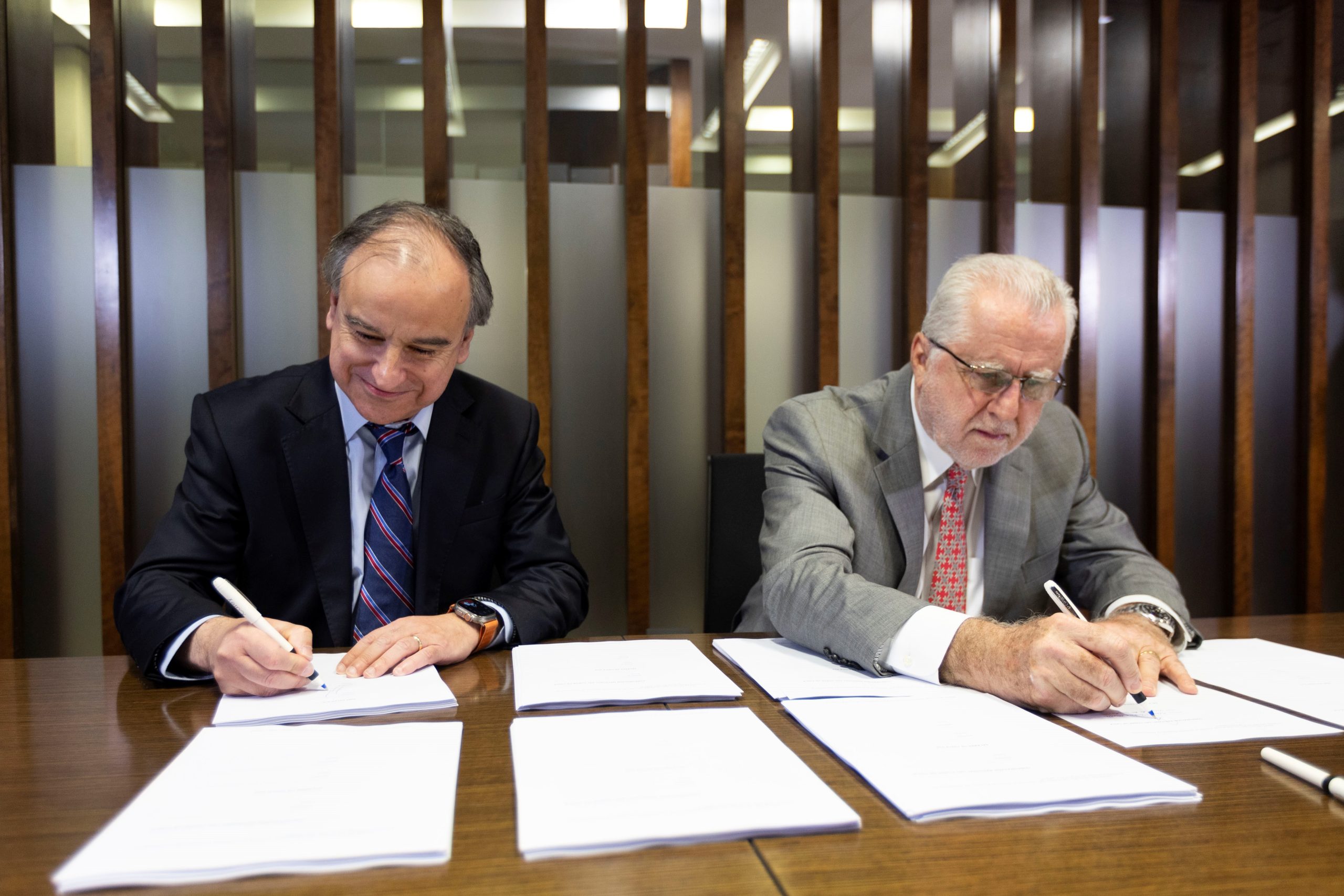 Codelco y SQM mantienen septiembre como fecha clave para su alianza en litio pese a pendientes regulatorios