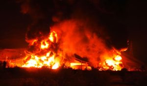 EE.UU. lleva a cabo ataques en instalaciones nucleares de Irán