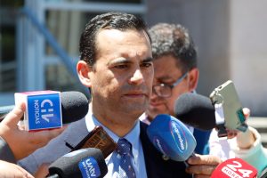 Fiscal Garrido solicita prisión perpetua para hermanos Antihuen Santi por triple homicidio de carabineros en Cañete