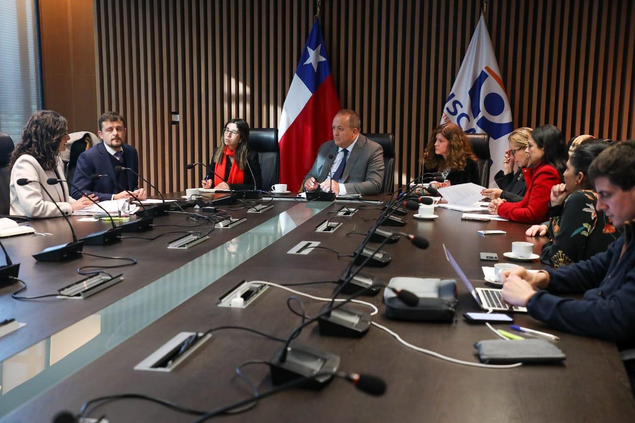 Diputados solicitan a Fiscalía investigar posibles irregularidades en terapias hormonales a menores