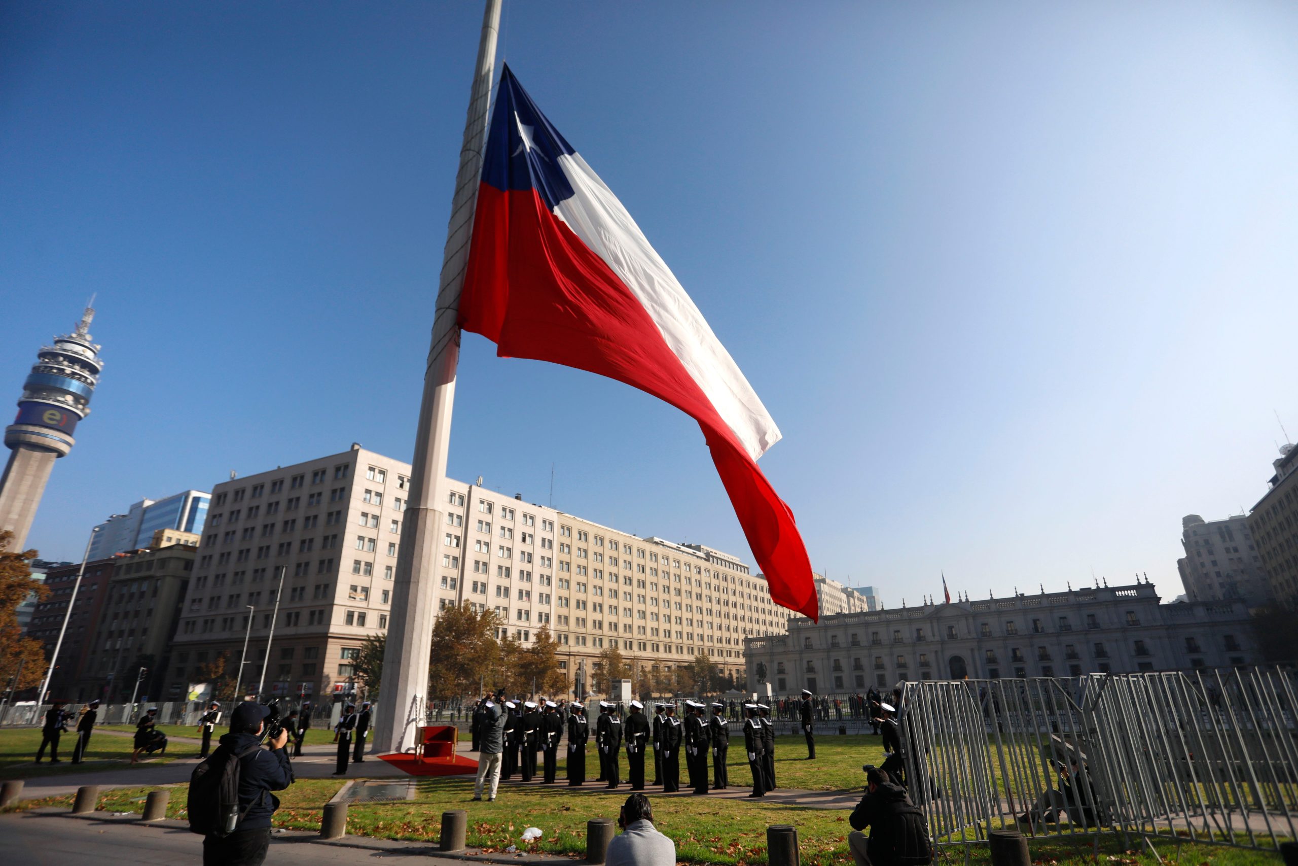 FMI señala que Chile puede acelerar su crecimiento, pero no repetir las tasas de los años 90