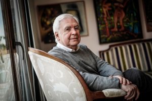 Ernesto Ottone analiza la disputa interna en la izquierda chilena tras las primarias