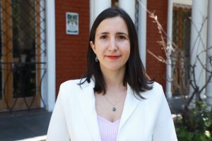 Colegio Médico exige al gobierno limitar la jornada laboral de médicas embarazadas a 44 horas semanales