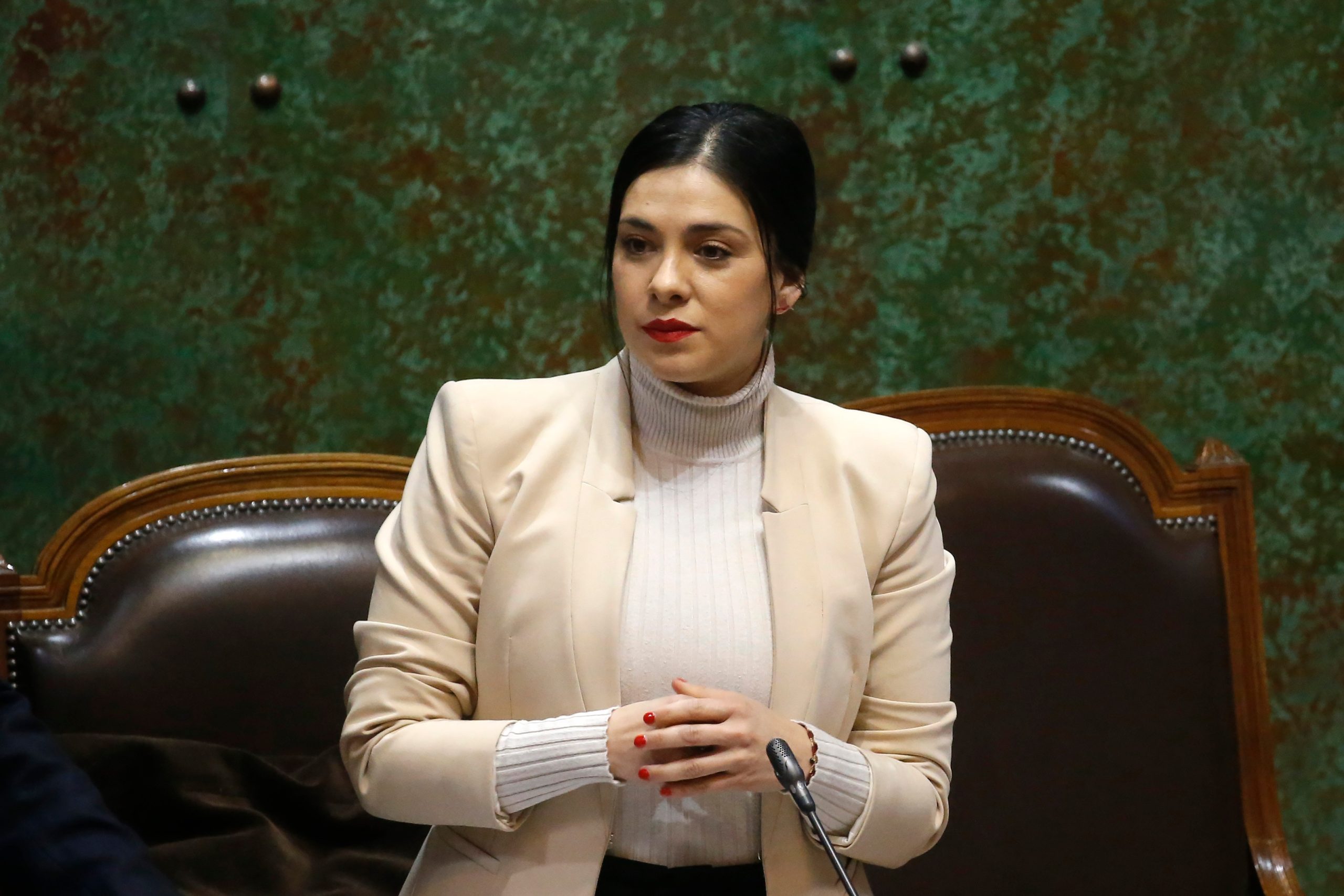 Fiscalía investiga posible tráfico de influencias de diputada Karol Cariola en casos de tránsito en Casablanca