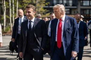 Trump desmiente a Macron y niega que abandonara la cumbre del G7 para negociar un alto el fuego en Oriente Medio