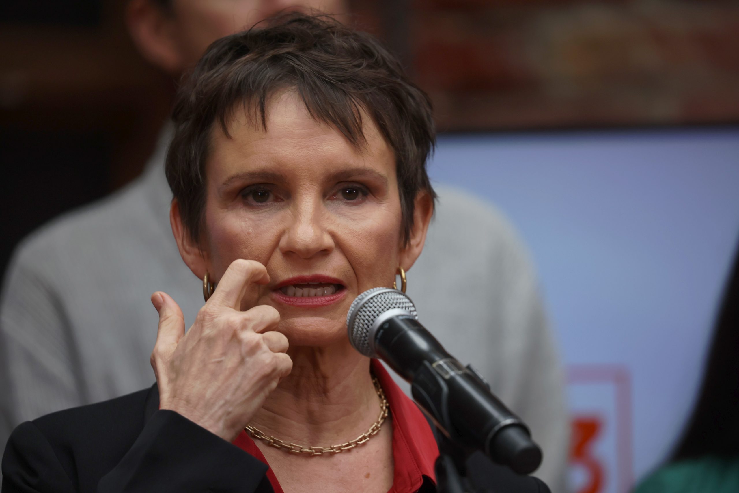 Carolina Tohá expresa su oposición a un gobierno liderado por el Partido Comunista