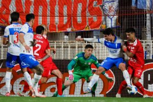 Universidad Católica inicia con empate bajo la dirección de Daniel Garnero en La Calera