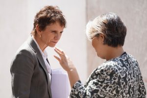 Crisis en la campaña de Tohá ante avances de Jara en las encuestas primarias del oficialismo