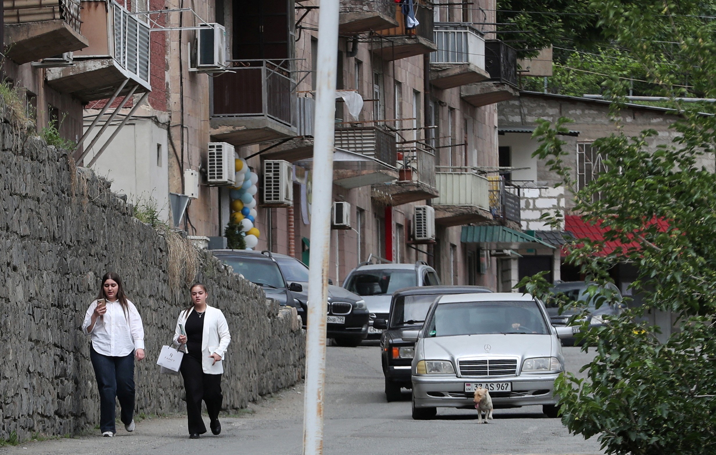 Aumentan las tensiones en la frontera de Armenia con Azerbaiyán y avivan el temor a un conflicto armado