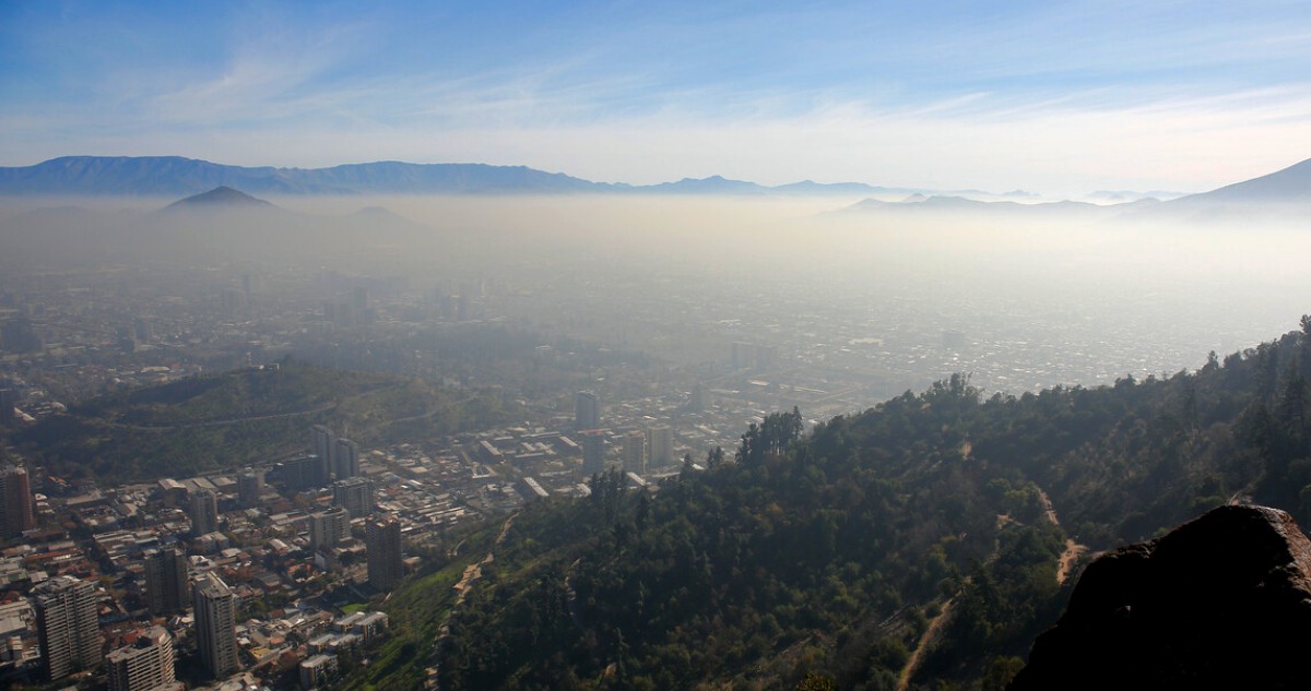 Región Metropolitana declara alerta ambiental para este jueves debido a condiciones atmosféricas
