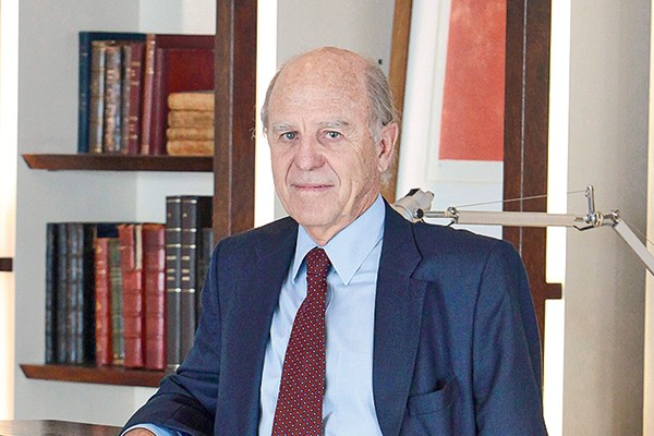 Jorge Carey deja el directorio de Masisa tras más de 17 años de gestión