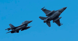 Piloto ucraniano fallece tras masivo ataque ruso con cientos de drones y misiles