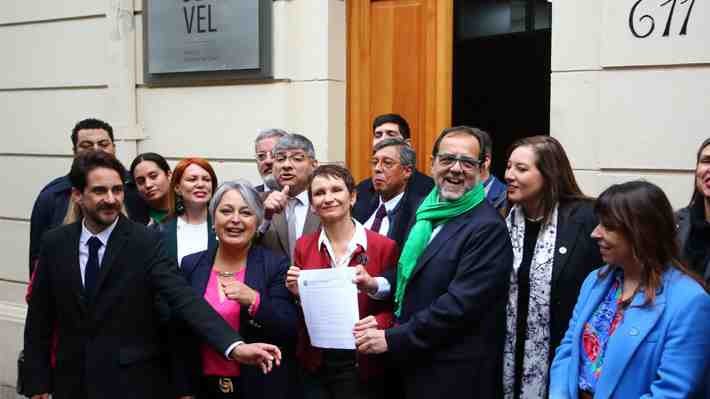 Debate sobre la estrategia electoral del oficialismo se intensifica en Chile ante posible rechazo a lista única parlamentaria