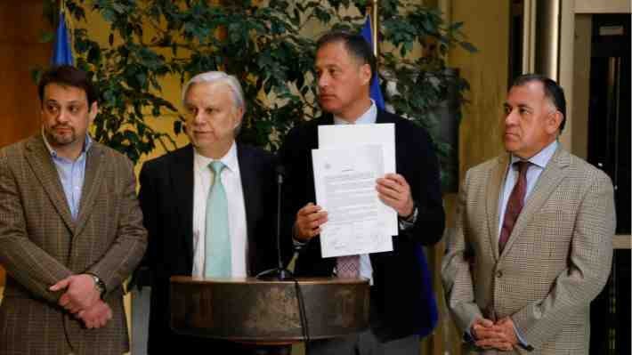 Diputados utilizan diversos mecanismos para ausentarse sin descuentos en su dieta parlamentaria