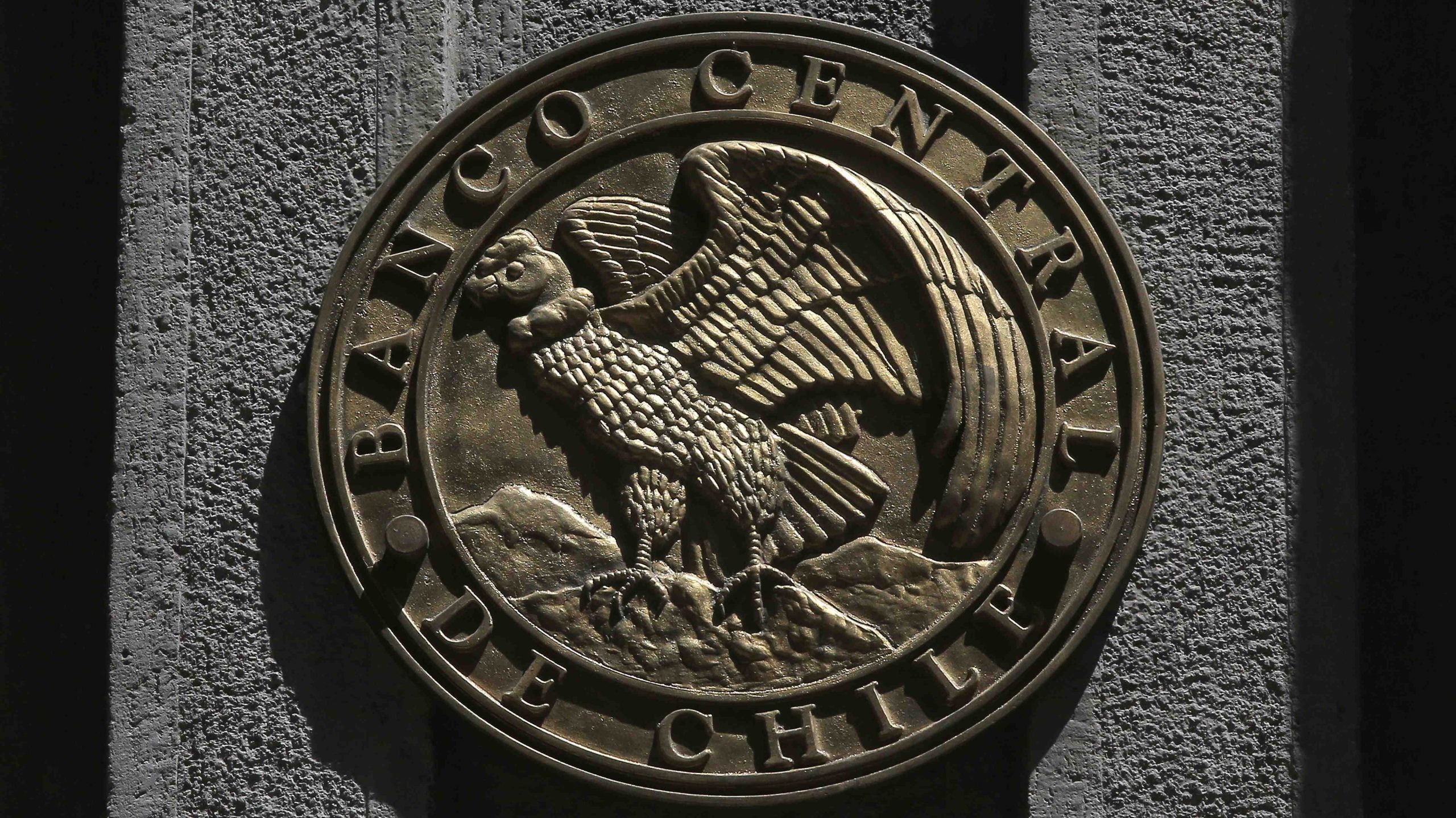 Banco Central mantiene tasa de interés en 5% ante incertidumbre internacional