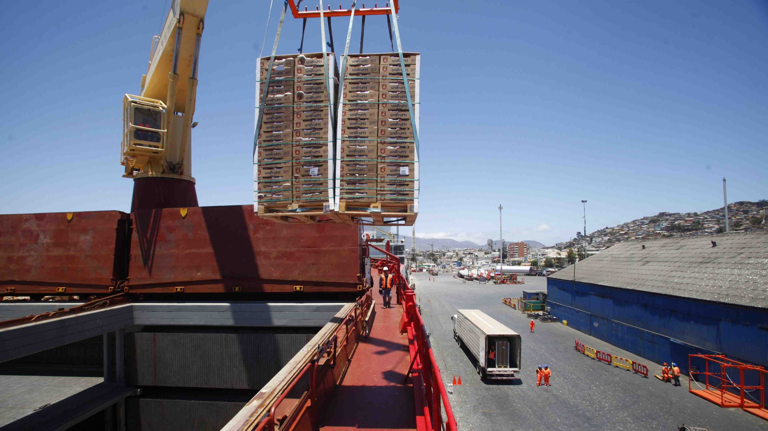 Informe del Banco Central señala impacto limitado de la guerra comercial en las exportaciones chilenas