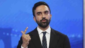 Zohran Mamdani sorprende y lidera las primarias demócratas para la alcaldía de Nueva York