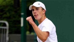 Oliver Tarvet, el joven británico que sorprende en Wimbledon y podría enfrentar a Alcaraz