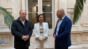 Teatro Regional Cervantes de Los Ríos asegura financiamiento de $300 millones para gestión 2025