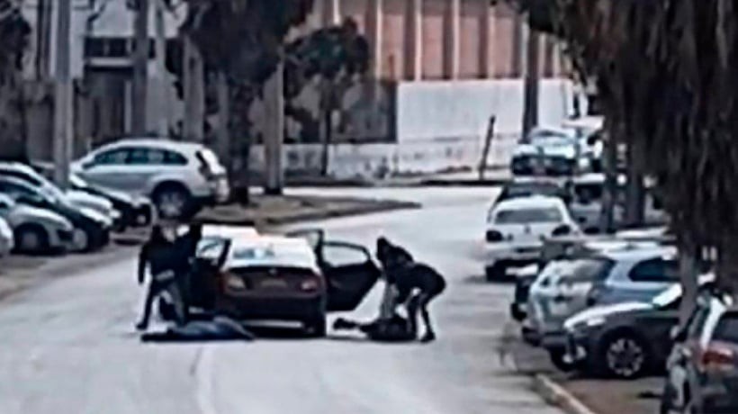 Condenan a banda que asaltó a pasajeros de taxi tras seguirlos desde casa de cambio en Iquique