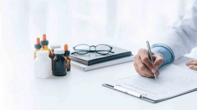 Alcaldes solicitan reformar el control de licencias médicas en el sector público