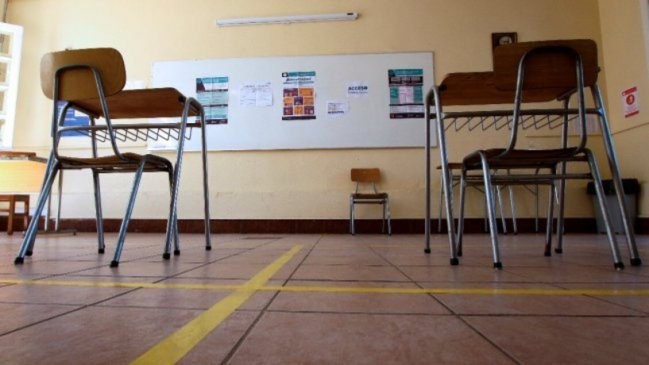 Clases suspendidas en varias regiones del sur chileno por sistema frontal