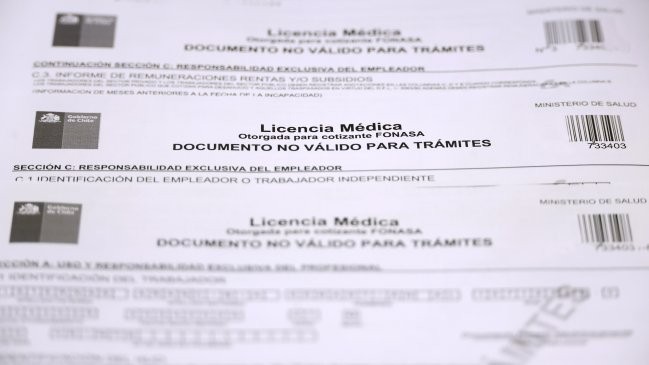 Contraloría reporta aumento del 321% en gasto municipal por licencias médicas en 2024