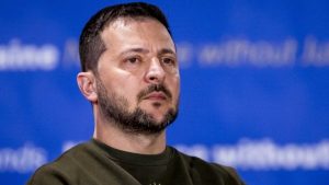 Zelenski destaca la resistencia de Ucrania en el Día de su Constitución