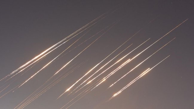 Irán lanza ataques contra bases militares estadounidenses en Qatar e Irak como represalia