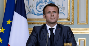 Macron solicita a Irán retomar las negociaciones nucleares para reducir tensiones en Medio Oriente