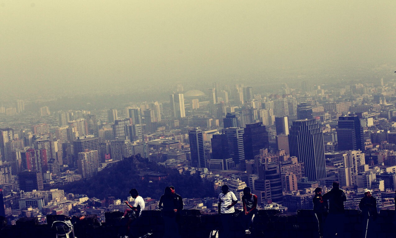 Chile enfrenta proyecciones de crecimiento económico más bajas en América Latina para 2025